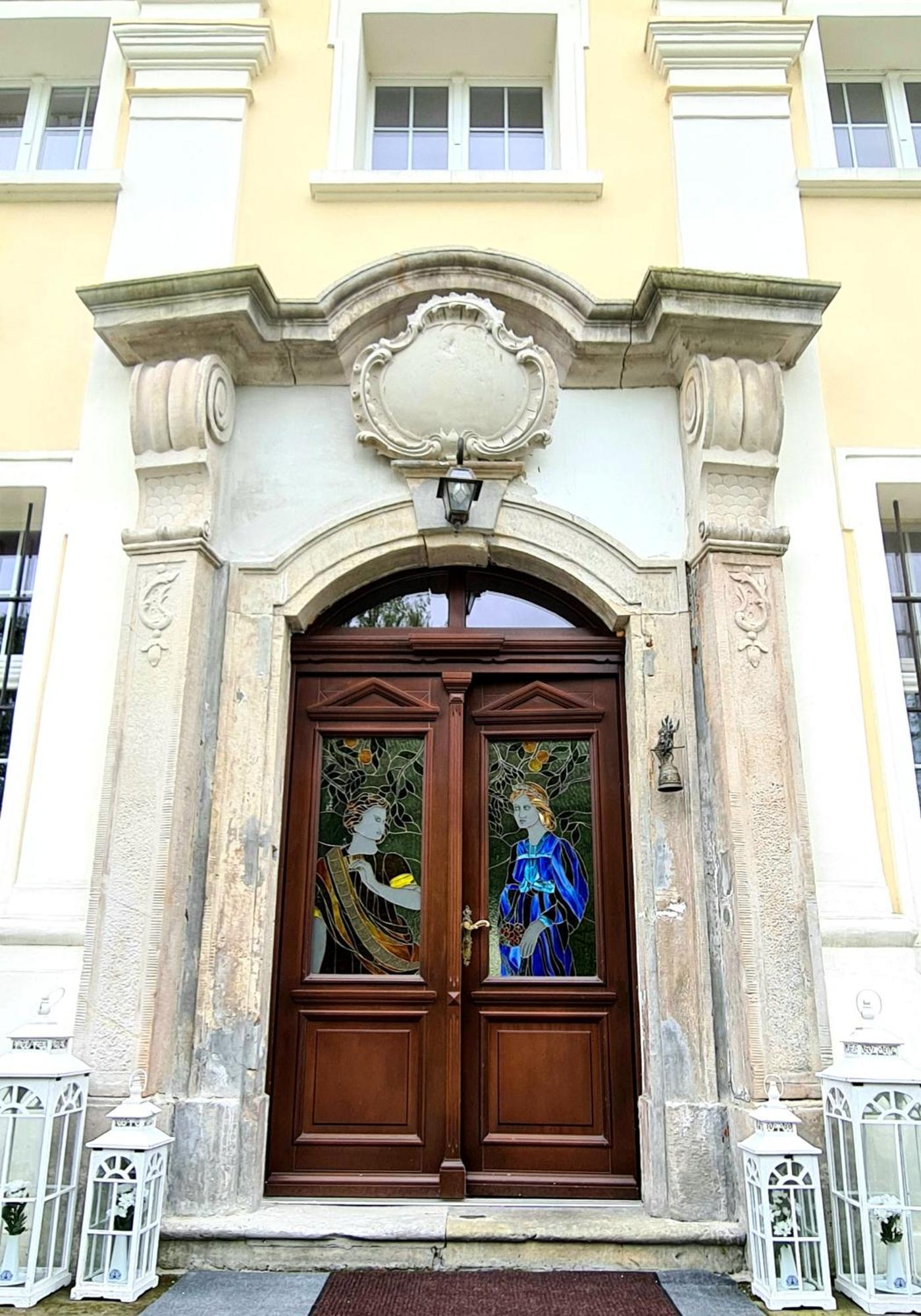 Palac Henrykow Szprotawa Екстериор снимка